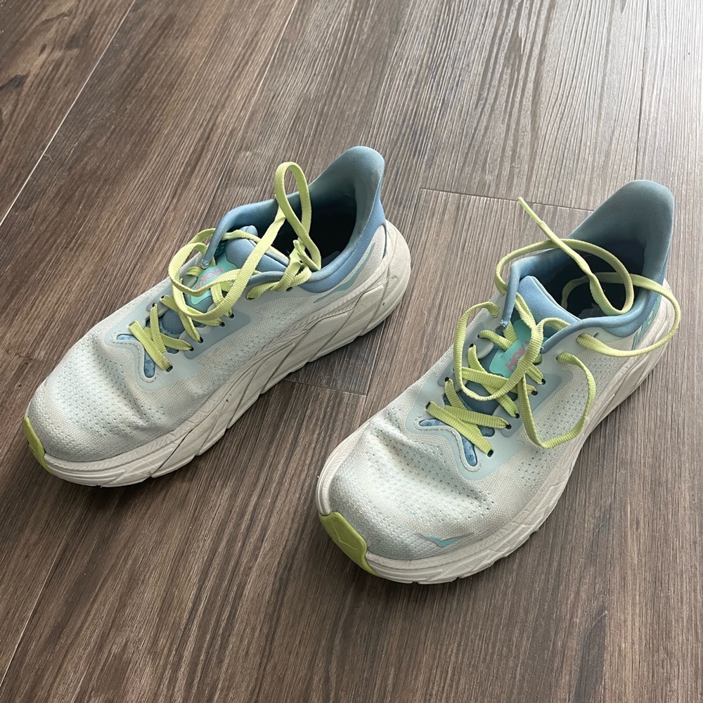 Hoka Arahi 7